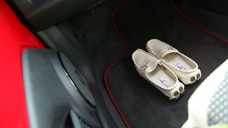 運転するとき どんな靴を履いていますか Jmsカーライフマガジン カー用品のジェームス