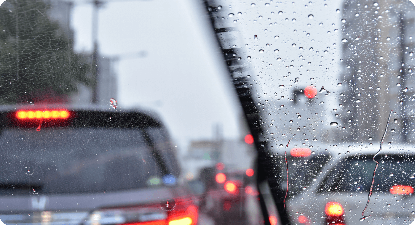 車のガラスの雨対策 かんたんにできる方法をご紹介 カー用品のジェームス