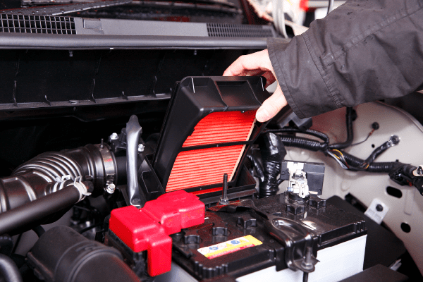 車のバッテリー充電は必要 バッテリー上がりの原因と予防法 カー用品のジェームス